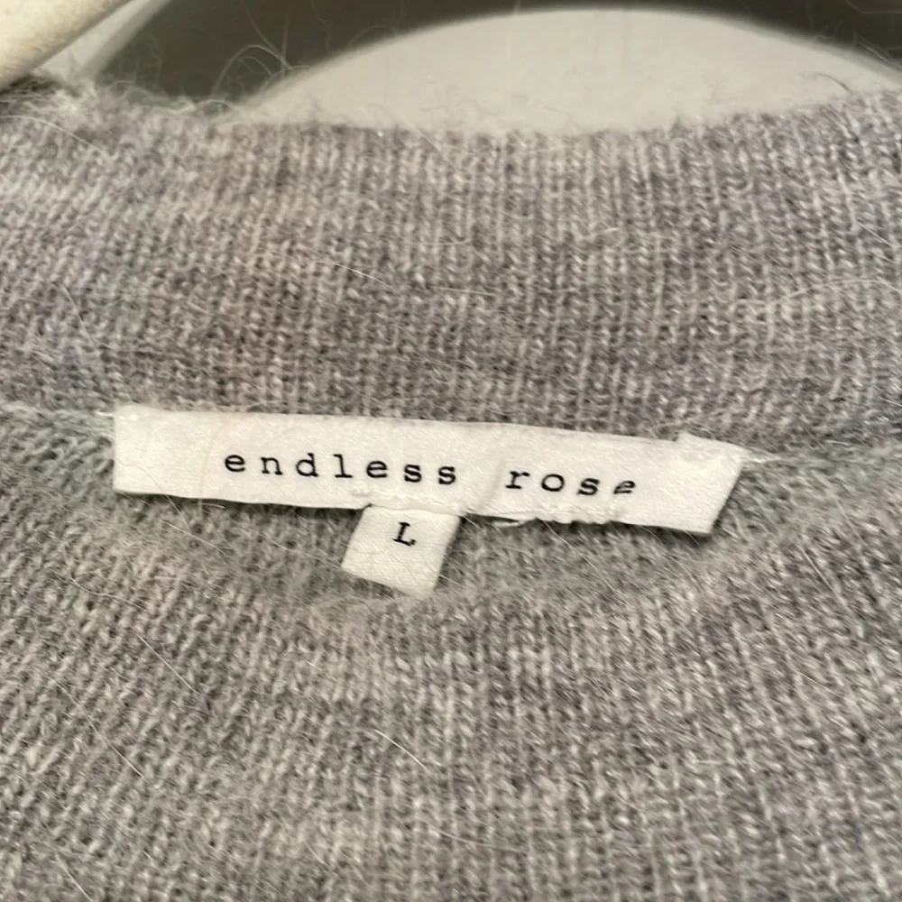 ENDLESS ROSE ANGORA SWEATER SIZE L - Picture 4 of 5